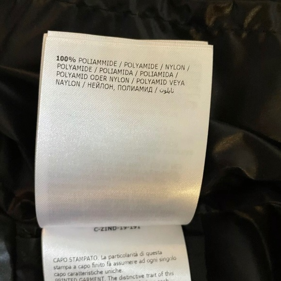 Moncler light trench-coat - Picture 9 of 10